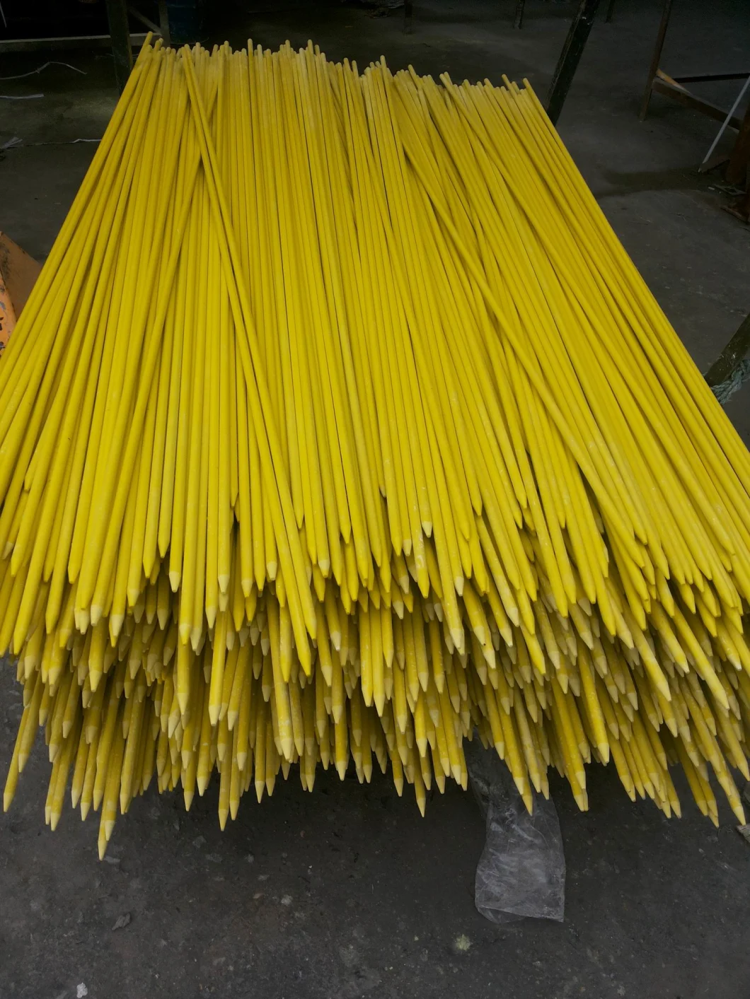 Pointed End UV Resistant GRP FRP Garden Plant Stake